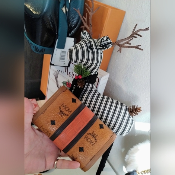 MCM Wallet Cognac - Picture 2 of 10